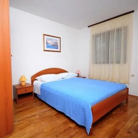 Ante Apartament *
